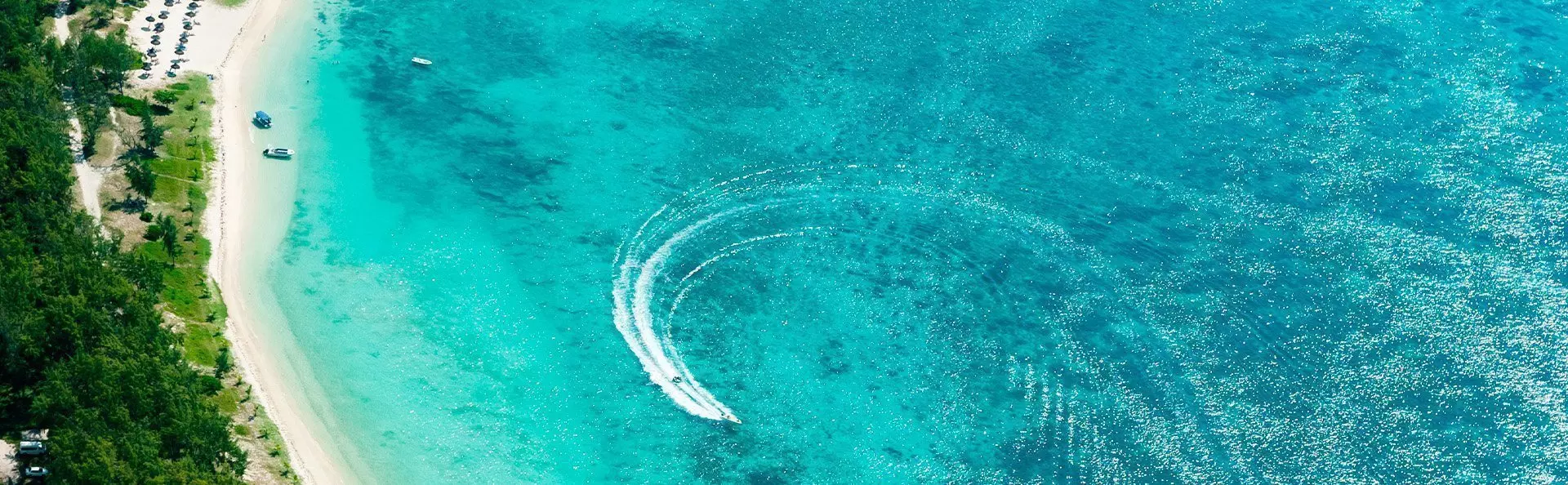 Flyfoto av østkysten av Mauritius