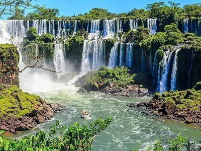 Iguazu-vannfallene i Argentina, utsikt fra Djevelens gap