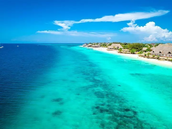 Vakker strand i Det indiske hav